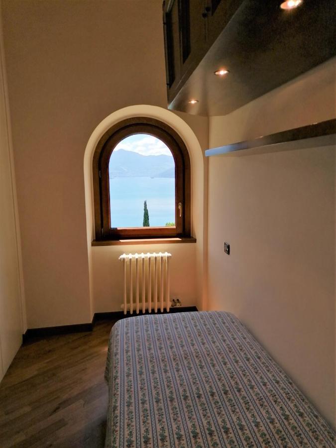 Villa Daniela Riva di Solto Eksteriør billede