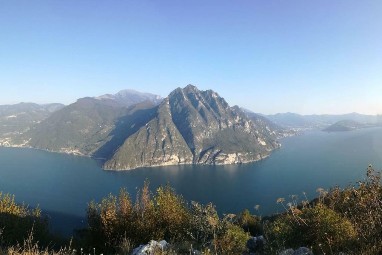 Villa Daniela Riva di Solto Eksteriør billede